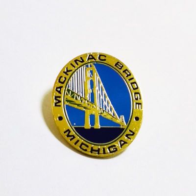 kaufen 1.5 Zoll Stempel harter Emaill Lapel Pins Mackinac Bridge Design mit ovaler Form online manufacture