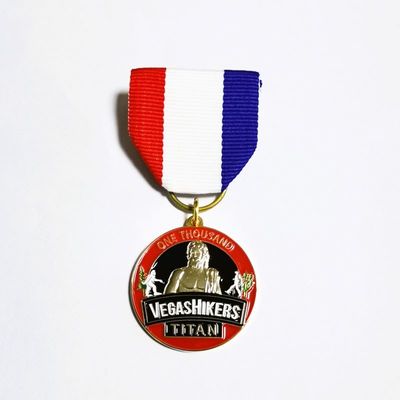 comprare Premi di ferro Souvenir Badge e medaglie Finitura in oro con nastro corto e frizione di gomma online manufacture
