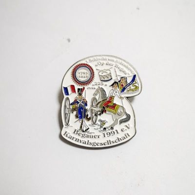 Beli Karnaval Jerman Custom Soft Enamel Pin Dengan Antique Silver Finish Dan Metal Clutch online manufacture