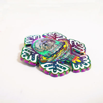 Beli 2.5 Inch Snowflake Custom Soft Enamel Pin Die Cast Rainbow Plated Lapel Pin online manufacture