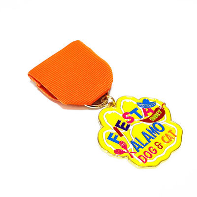 comprare Gold Fiesta Iron Dog Paw Badge Medaglie con nastro corto online manufacture