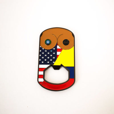 kaufen Schwarze Nickel-Flagge-Metallflaschenöffner für mühelose Flaschenöffnung online manufacture