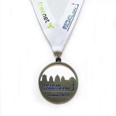 comprare Medaglia di triathlon d' argento antico in lega di zinco con nastro di trasferimento di calore online manufacture