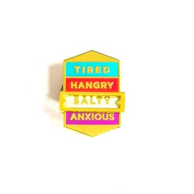Beli Tema Fenomena Sosial Custom Hard Enamel Slide Lapel Pin dengan Tutup Karet online manufacture